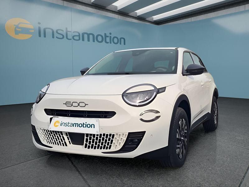 Neu Fiat 600 101 PS (74 kW) 2025 Weiß Kleinwagen