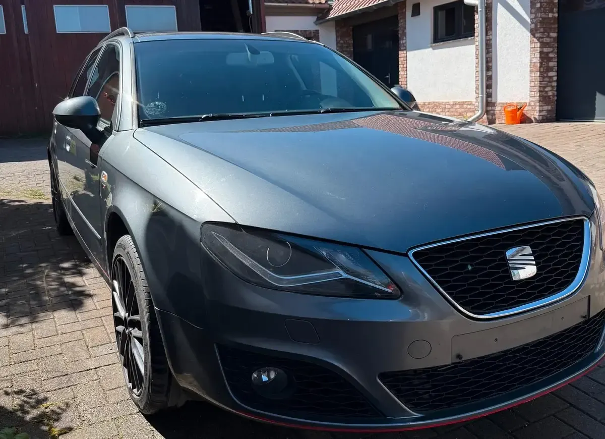 Usado Seat Exeo Reference 143 HP (105 kW) 2013 Cinzento Carrinha
