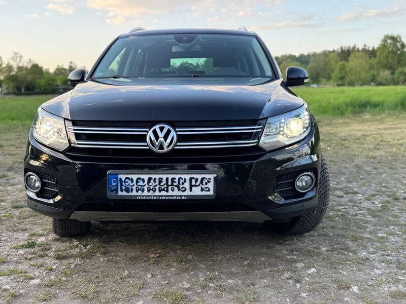 Schwarz Gebraucht 2012 VW Tiguan Style SUV | 16.800 € - Bild 1/4