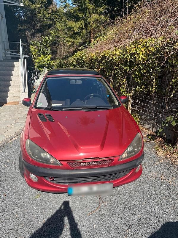 Gebraucht Peugeot 206 109 PS (80 kW) 2003 Rot Kleinwagen