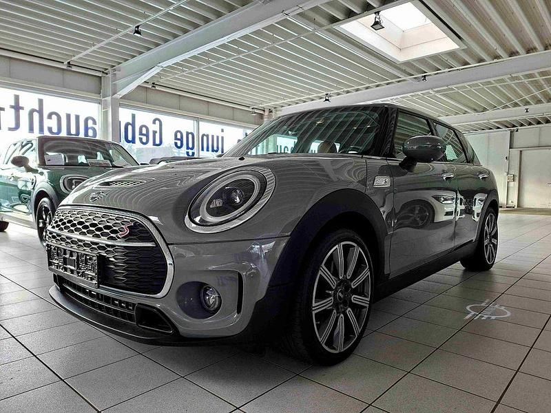 Schwarz Gebraucht 2022 Mini Cooper S Clubman Kombi | 28.880 € (Etwas zu teuer) - Bild 1/4