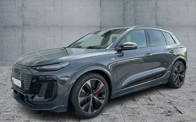 Gebraucht Audi Q6 e-tron Advanced Plus 285 kW (388 PS) 2025 Magnetgrau SUV