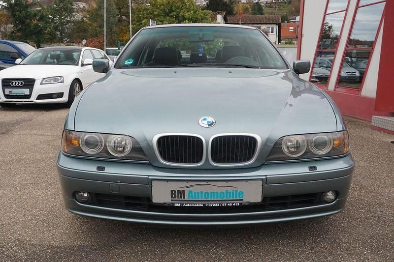 Gebraucht BMW 530 Sport Line 193 PS (141 kW) 2002 Grau Limousine