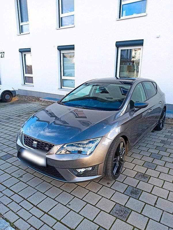 Usata Seat Leon 184 CV (135 kW) 2018 Grigio Berlina