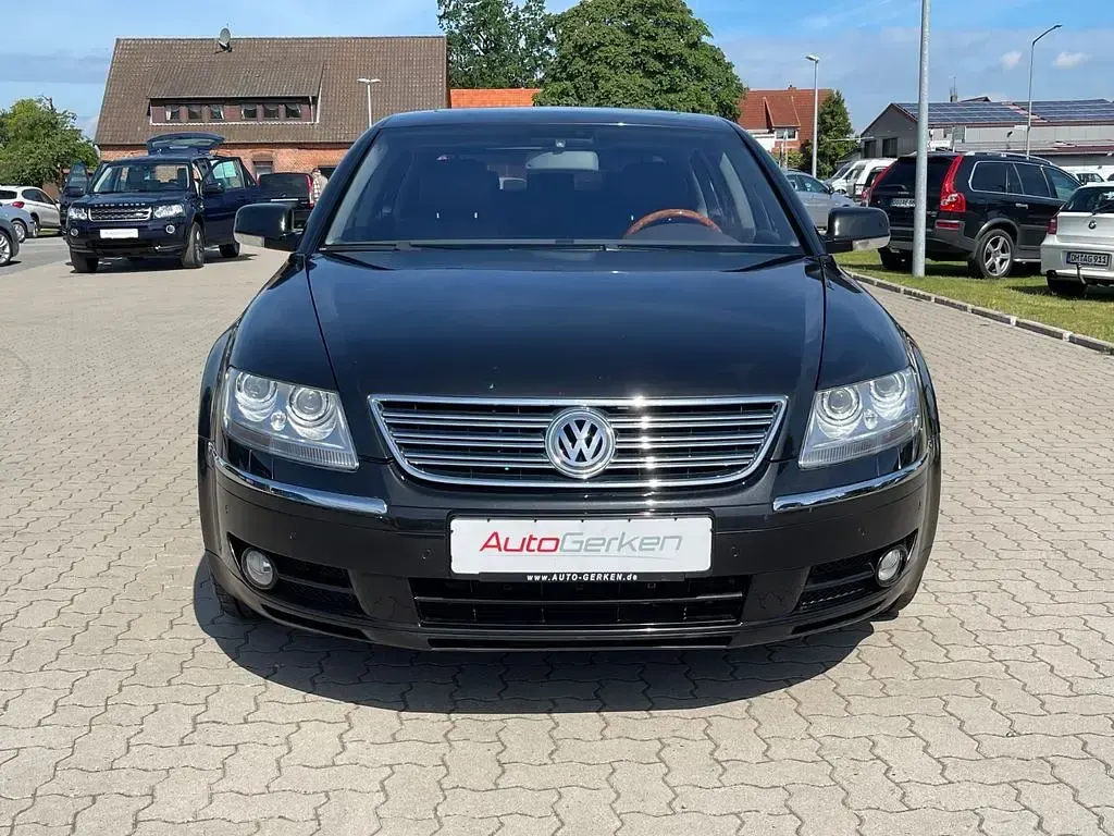 Gebraucht VW Phaeton 335 PS (246 kW) 2004 Tarantellaschwarz metallic Limousine