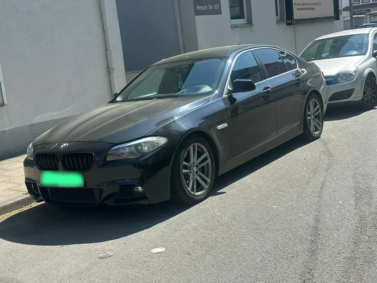 Second-hand BMW 525 204 CP (150 kW) 2010 Negru Berlinǎ