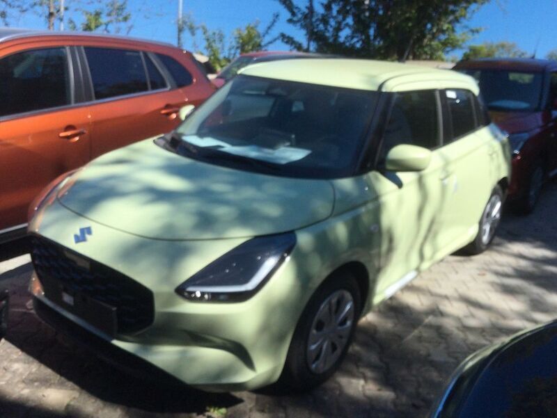 Gelb Neu 2025 Suzuki Swift Club Limousine | 17.500 € - Bild 1/3