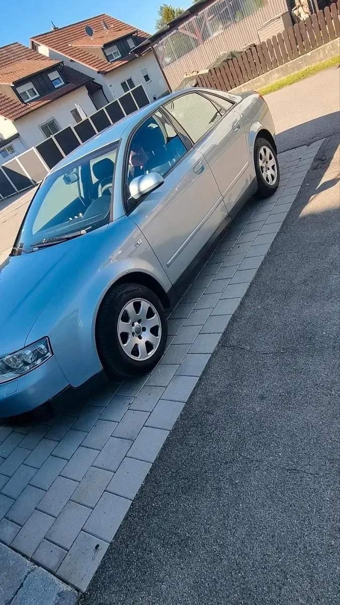 Gebraucht Audi A4 150 PS (110 kW) 2002 Silber Limousine