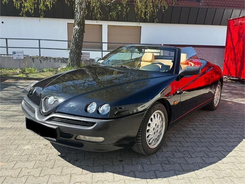 Gebraucht Alfa Romeo Spider 150 PS (110 kW) 2001 Schwarz Cabrio