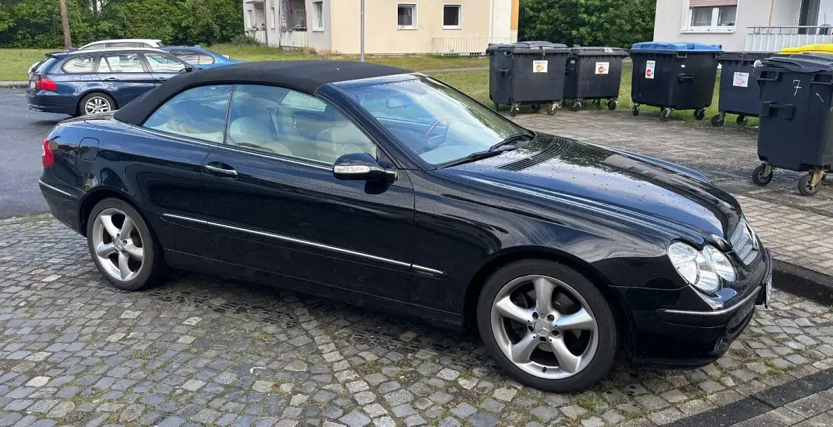 Gebraucht Mercedes CLK200 Elegance 163 PS (119 kW) 2004 Schwarz Cabrio