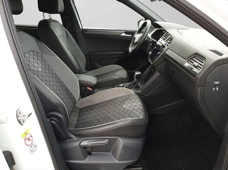 Gebraucht VW Tiguan Allspace R-line 150 PS (110 kW) 2022 Weiß SUV