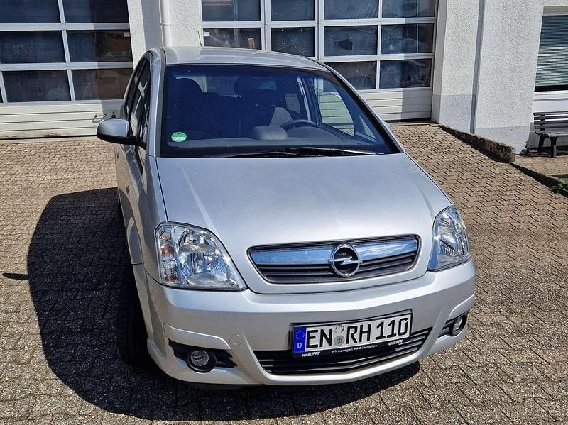 Silber Gebraucht 2007 Opel Meriva Van / Kleinbus | 2.990 € (Fairer Preis) - Bild 1/4
