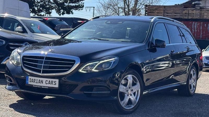Gebraucht Mercedes E250 204 PS (150 kW) 2016 Schwarz Limousine