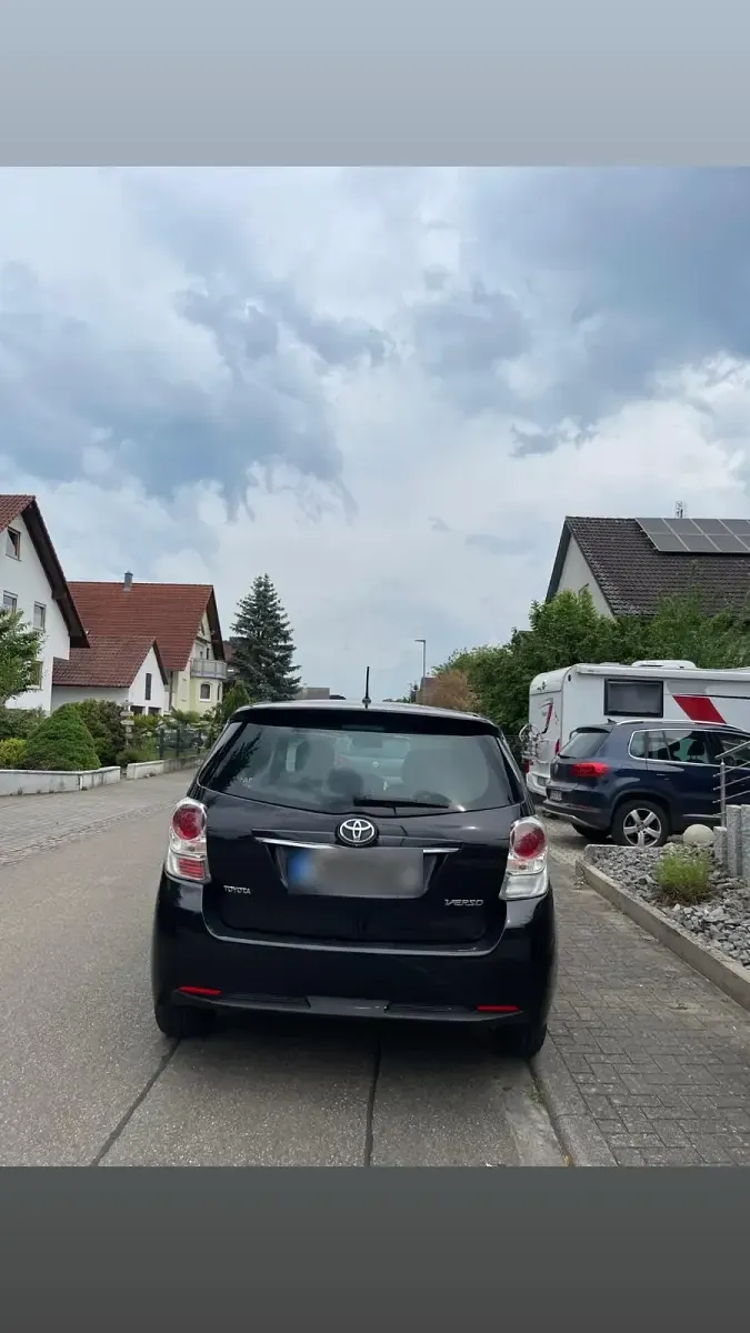 Gebraucht Toyota Verso 124 PS (91 kW) 2014 Schwarz Van / Kleinbus