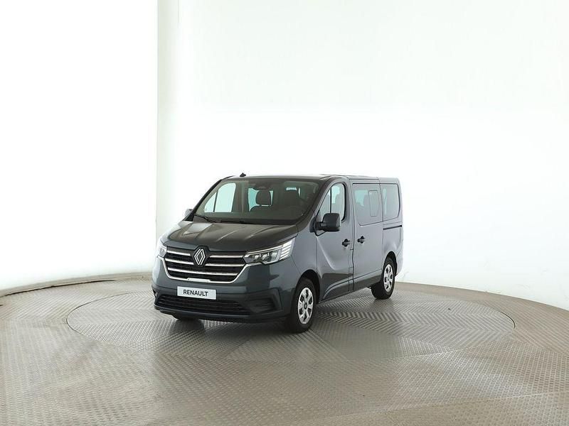 Grau Gebraucht 2024 Renault Trafic Evolution Van | 35.800 € (Fairer Preis) - Bild 1/4