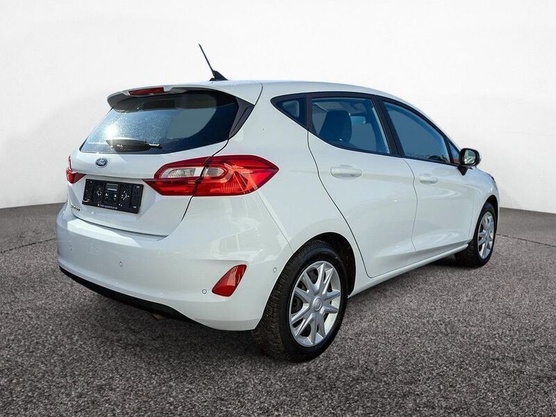 Gebraucht Ford Fiesta Cool & Connect 75 PS (55 kW) 2021 Frozen white Kleinwagen
