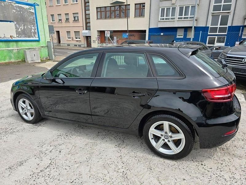 Gebraucht Audi A3 Design 150 PS (110 kW) 2017 Brillantschwarz Limousine