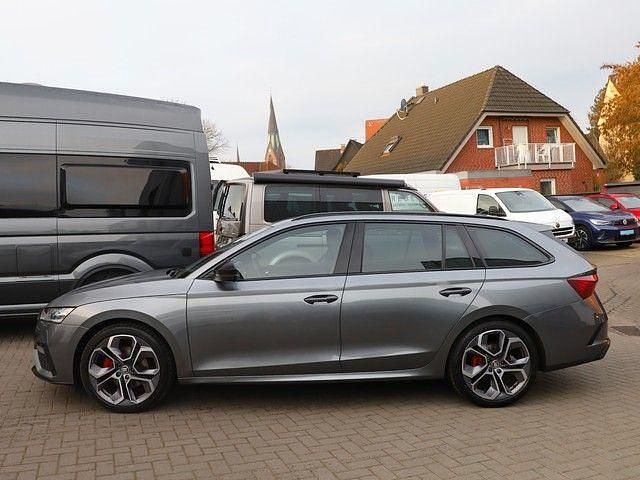 Gebraucht Skoda Octavia RS 200 PS (147 kW) 2023 Graphitegrau metallic Kombi