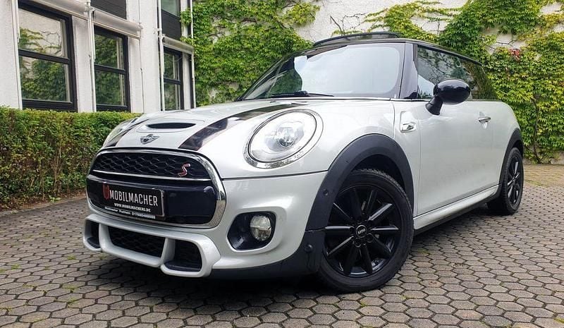 Silber Gebraucht 2018 Mini Cooper S Chili Kleinwagen | 17.900 € (Etwas zu teuer) - Bild 1/4