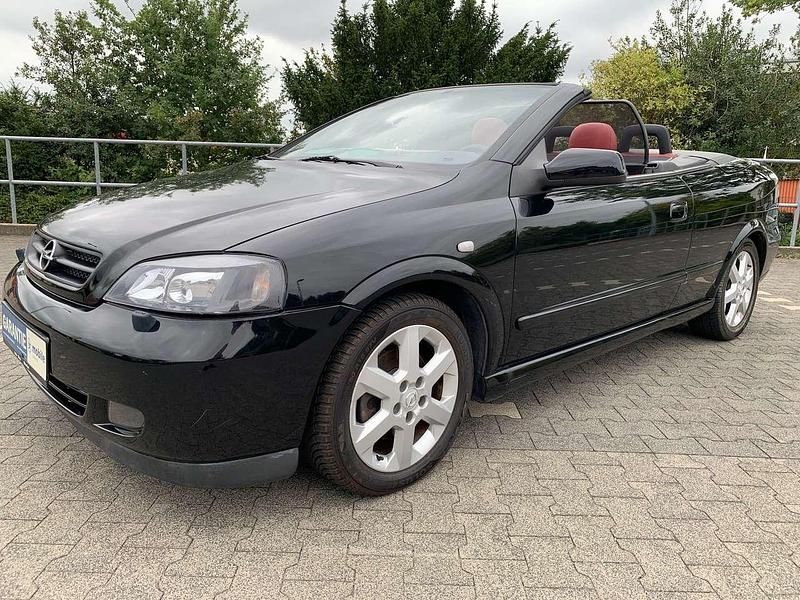 Gebraucht Opel Astra 147 PS (108 kW) 2002 Schwarz metallic Cabrio