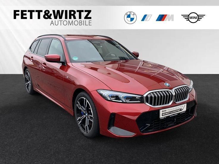 Fire red metallic Gebraucht 2024 BMW 320 Comfort Edition Kombi | 43.390 € (Etwas zu teuer) - Bild 1/3