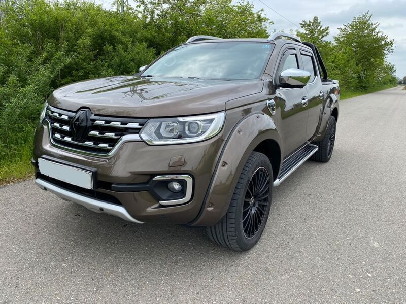 Braun Gebraucht 2018 Renault Alaskan Intens Abholung | 29.900 € (Fairer Preis) - Bild 1/4