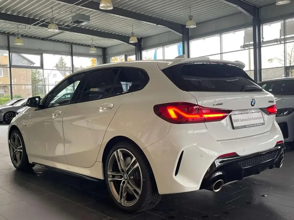 Gebraucht BMW M1 306 PS (225 kW) 2020 Alpinweiss iii Coupé