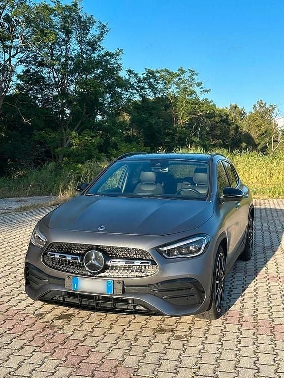 Gebraucht 2022 Mercedes GLA220 SUV | 30.900 € (Superpreis) - Bild 1/4