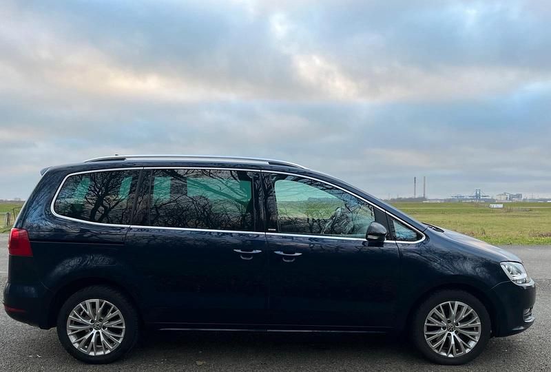 Gebraucht VW Sharan Style 140 PS (102 kW) 2011 Blau Van / Kleinbus