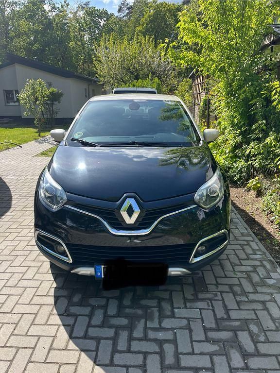 Schwarz Gebraucht 2015 Renault Captur Experience SUV | 6.900 € (Superpreis) - Bild 1/4