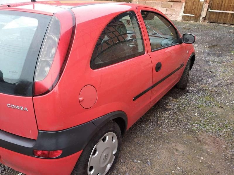 Gebraucht Opel Corsa Comfort 58 PS (42 kW) 2001 Rot Limousine