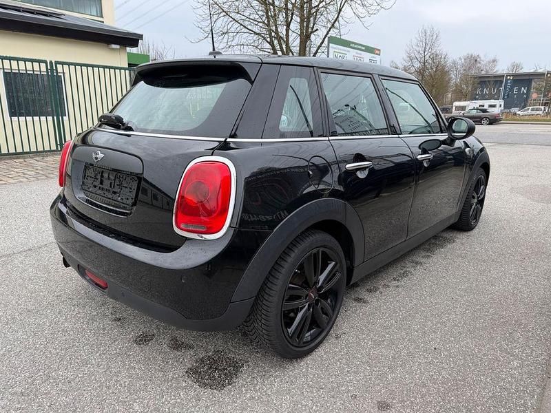Usado Mini ONE 102 HP (75 kW) 2015 Preto Citadino
