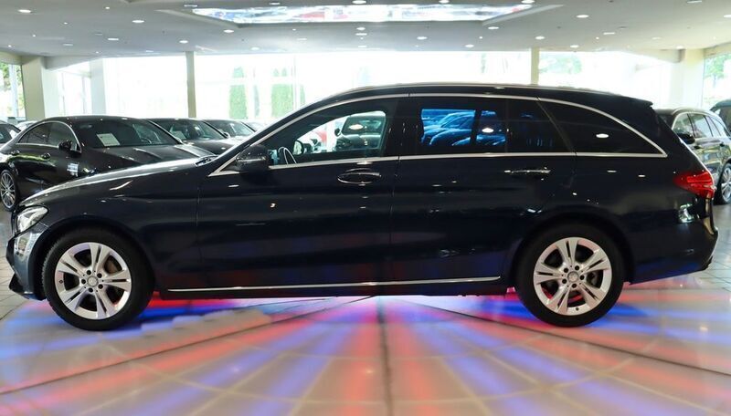 Gebraucht Mercedes C250 211 PS (155 kW) 2017 Cavansitblau Kombi