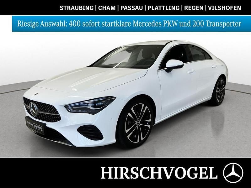 Weiß Gebraucht 2025 Mercedes CLA180 Progressive Limousine | 33.910 € (Fairer Preis) - Bild 1/4