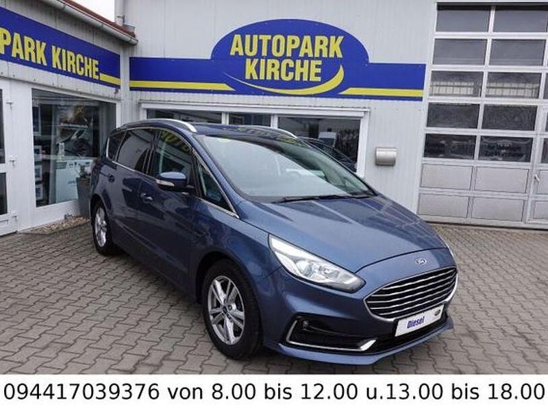 Gebraucht Ford S-MAX Titanium 150 PS (110 kW) 2020 Blau Van / Kleinbus