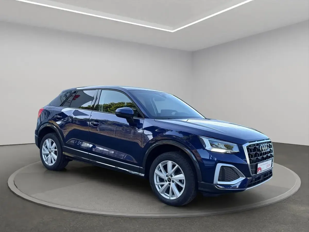 Gebraucht Audi Q2 Advanced 150 PS (110 kW) 2025 Navarrablau metallic SUV