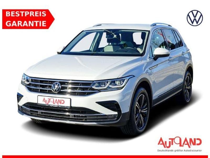 Oryxweiß perlmutteff ekt Gebraucht 2022 VW Tiguan Elegance SUV | 34.950 € (Teuer) - Bild 1/4