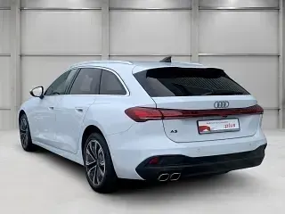 Gebraucht Audi A5 Sport 204 PS (150 kW) 2025 Gletscherweiß metallic Kombi