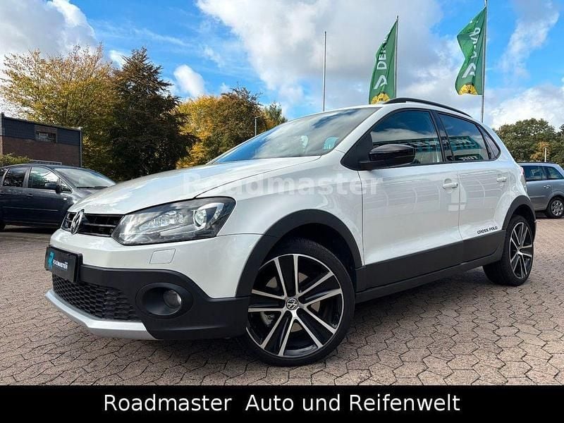 Weiß Gebraucht 2014 VW Polo Cross Kleinwagen | 8.690 € (Fairer Preis) - Bild 1/4