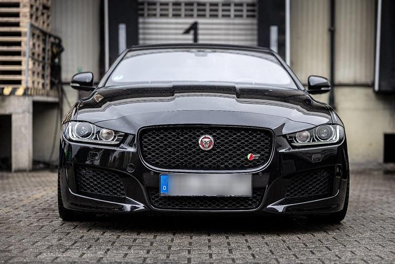 Gebraucht Jaguar XE S 340 PS (250 kW) 2016 Schwarz Limousine