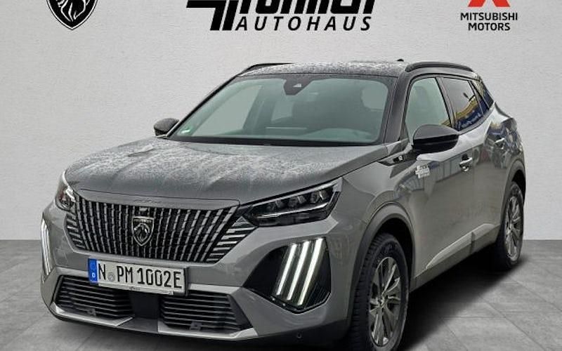 Grau Gebraucht 2024 Peugeot e-2008 GT SUV | 32.990 € (Fairer Preis) - Bild 1/4