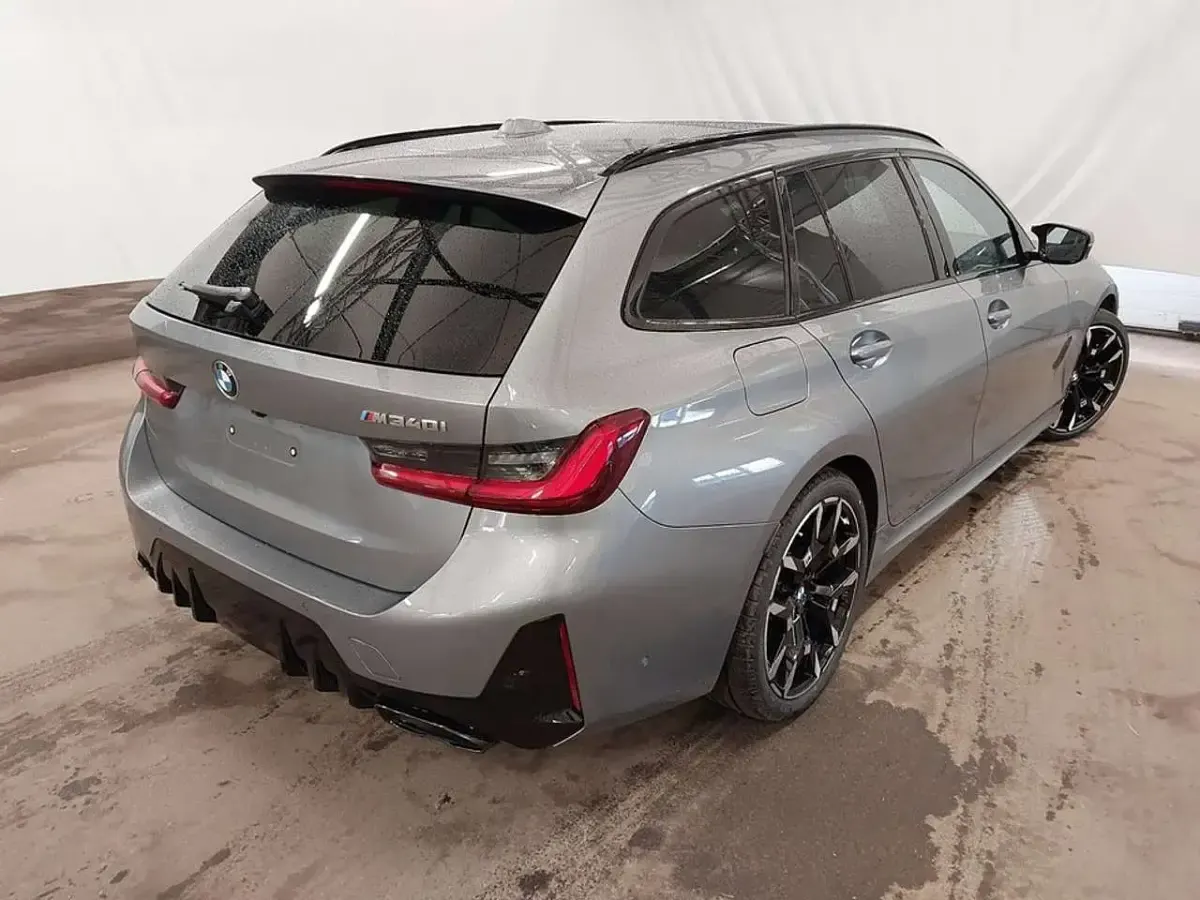 Gebraucht BMW M340 M Sport 374 PS (275 kW) 2025 Skyscraper grau metallic Limousine