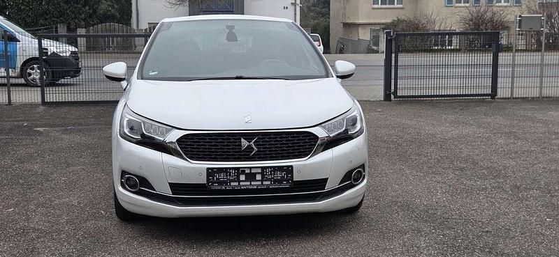 Gebraucht DS Automobiles DS4 165 PS (121 kW) 2016 Lack weiss perlglänzend/ Kleinwagen