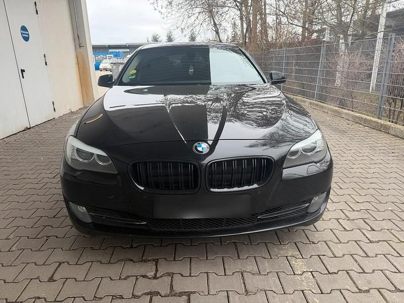 Gebraucht BMW 525 204 PS (150 kW) 2011 Schwarz Limousine