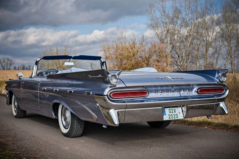 Blau Gebraucht 1959 Pontiac Bonneville Cabrio | 138.000 € - Bild 1/4
