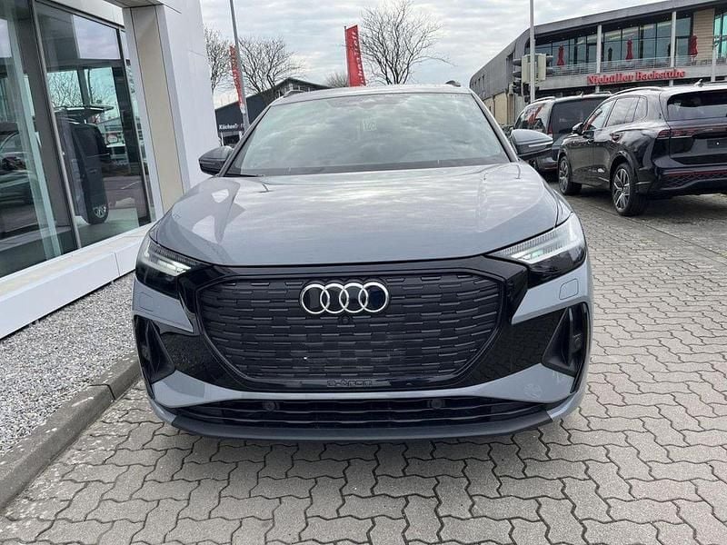 Usado Audi Q4 e-tron S-Line 210 kW (286 CV) 2024 Gris SUV