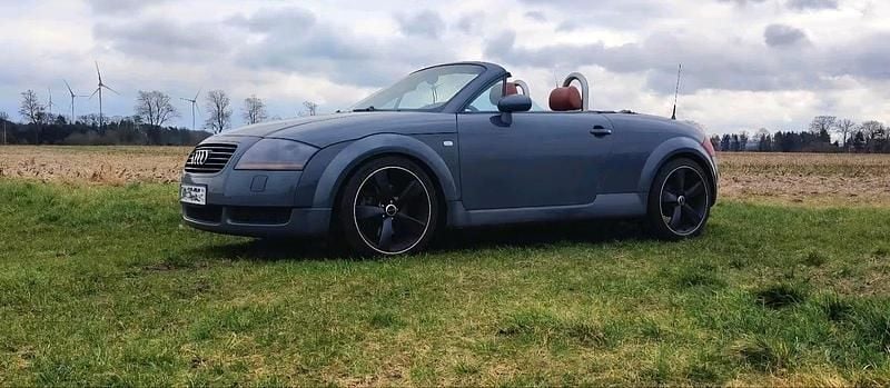 Grau Gebraucht 2000 Audi TT Cabrio | 3.000 € (Fairer Preis) - Bild 1/4