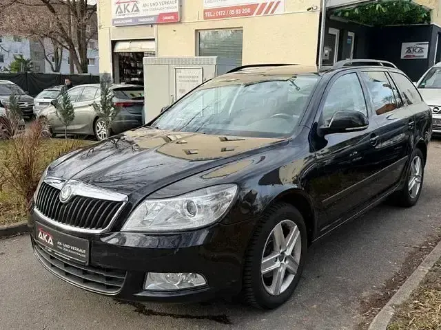 Gebraucht Skoda Fabia Active 122 PS (89 kW) 2013 Andere Limousine