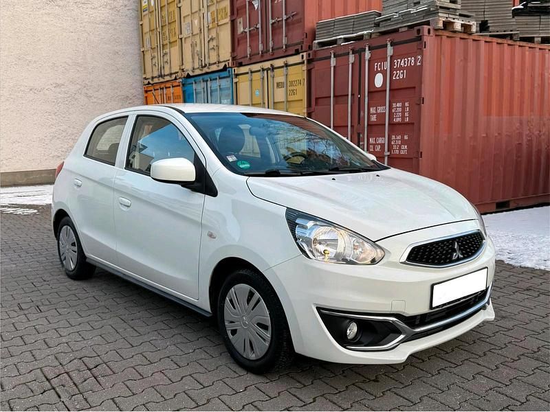 Weiß Gebraucht 2017 Mitsubishi Space Star Diamant Edition Kleinwagen | 2.250 € (Guter Preis) - Bild 1/4