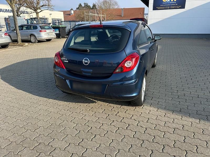 Gebraucht Opel Corsa 90 PS (66 kW) 2014 Kleinwagen